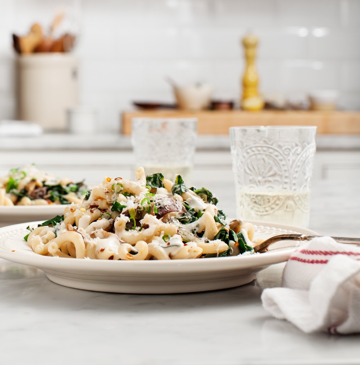 Kremalı Shiitake ve Kale Soslu Makarna (Fusilli)